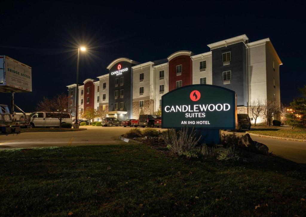 Candlewood Suites Saint Joseph By Ihg Dış mekan fotoğraf