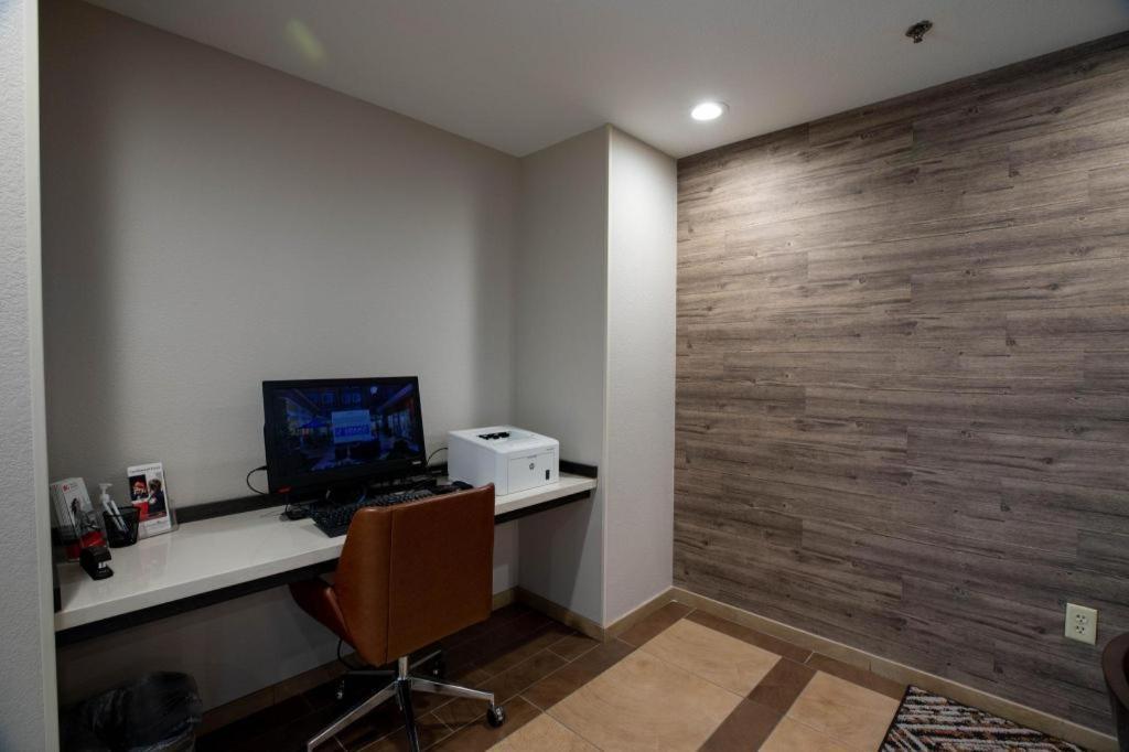 Candlewood Suites Saint Joseph By Ihg Dış mekan fotoğraf
