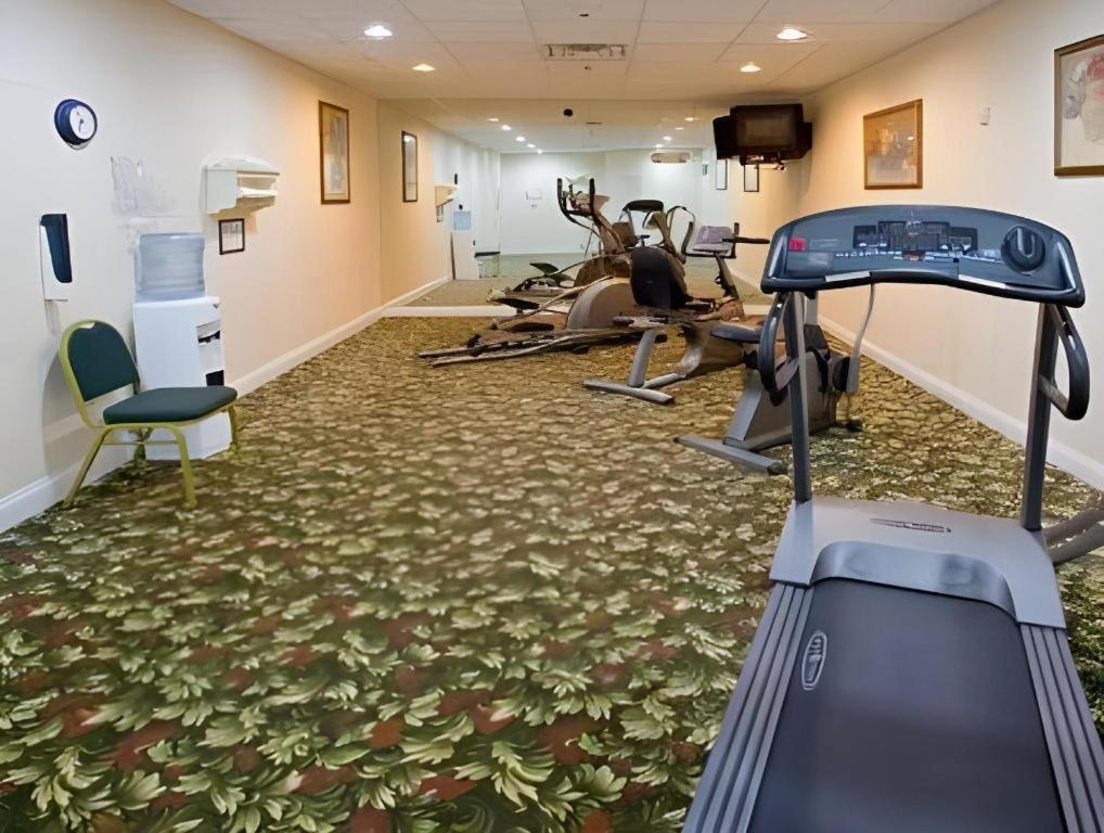Candlewood Suites Saint Joseph By Ihg Dış mekan fotoğraf
