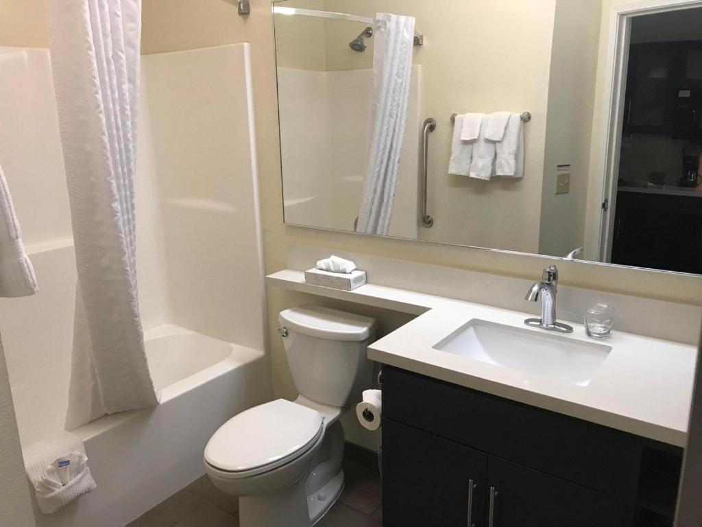 Candlewood Suites Saint Joseph By Ihg Dış mekan fotoğraf
