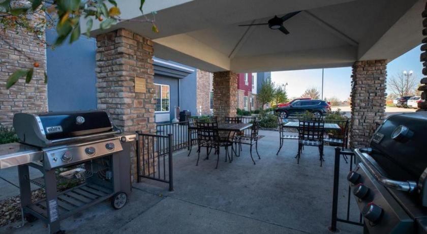 Candlewood Suites Saint Joseph By Ihg Dış mekan fotoğraf