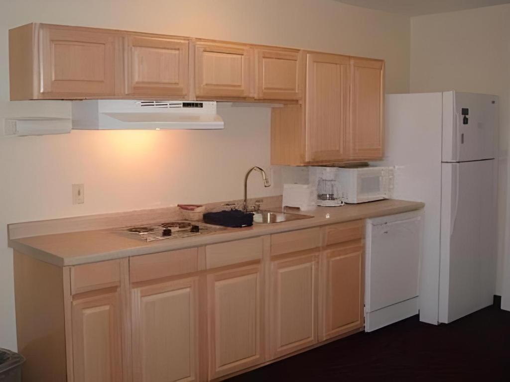 Candlewood Suites Saint Joseph By Ihg Dış mekan fotoğraf
