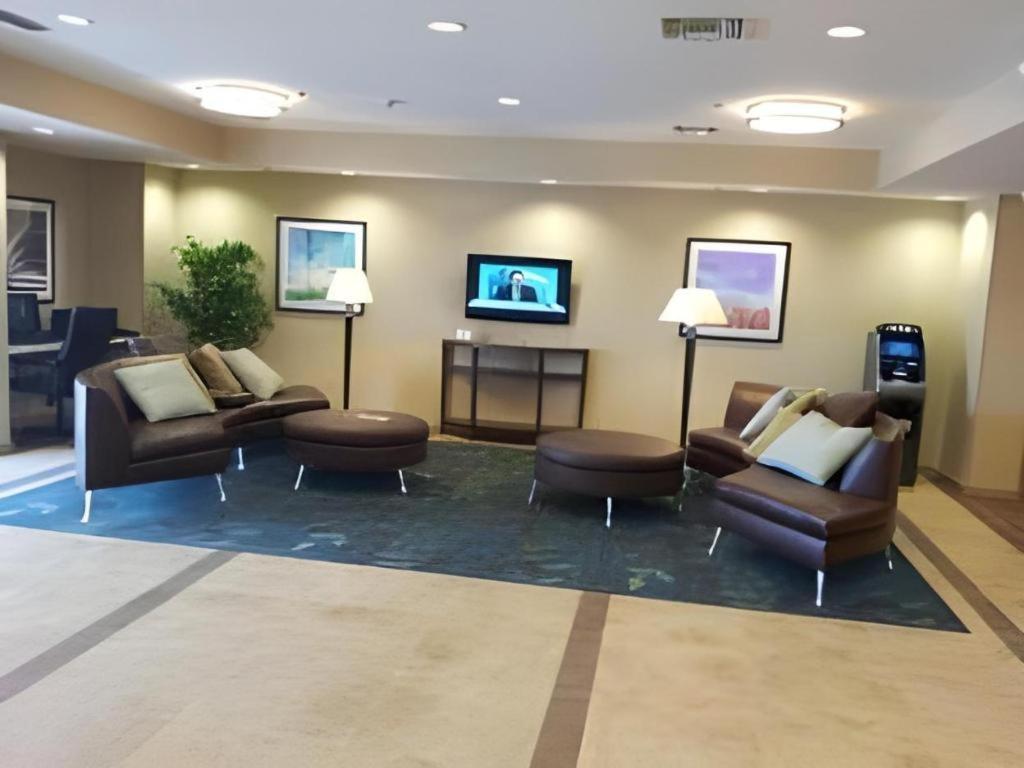Candlewood Suites Saint Joseph By Ihg Dış mekan fotoğraf